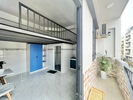 Cho thuê căn hộ duplex có ban công, đầy đủ nội thất ở Nhất Chi Mai, P13, Tân Bình