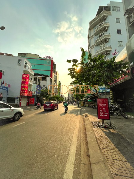 Đi đến slide 7