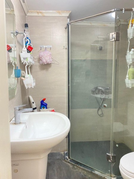 Phòng cho thuê đẹp, vị trí thuận lợi, thích hợp cho người đi làm và đi học Quận Đống Đa