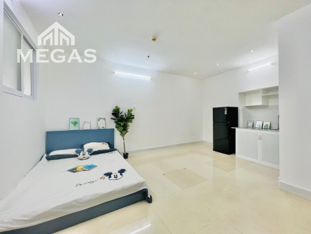 Căn hộ mini full nội thất rộng 30M2 ngay cầu vượt Hoàng Hoa Thám