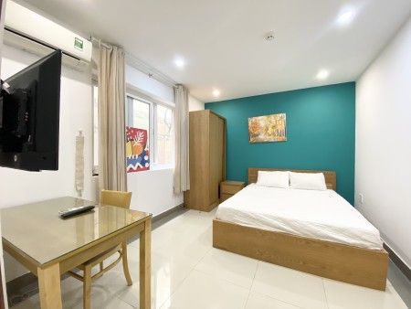1PN - THẢO ĐIỀN, máy giặt riêng, có ban công rộng m, trống duy nhất 1 phòng
