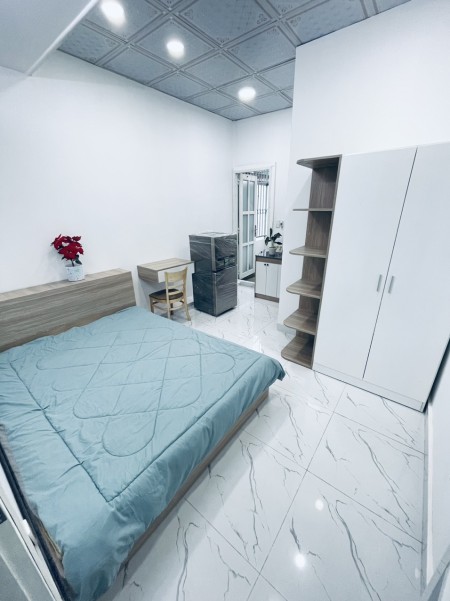 Phòng trọ tiện nghi thoáng mát sạch sẽ gần chợ Phạm Văn Bạch