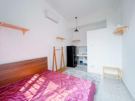 Phòng trọ đủ nội thất, Ban công, 27m2, giá sinh viên