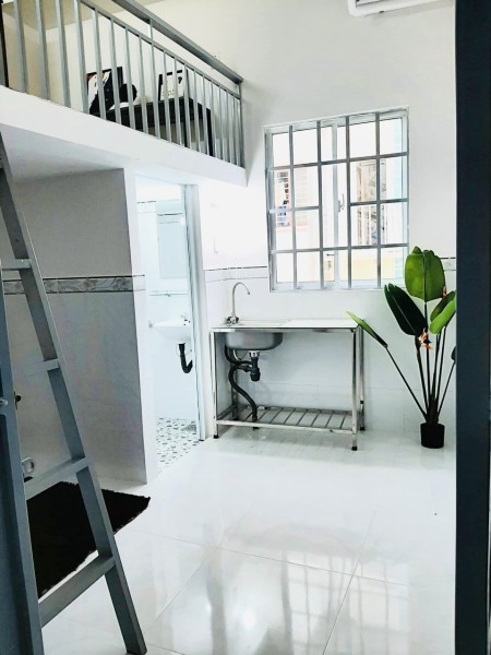 Phòng trọ có gác_Full nội thất_Bancol ngay cầu Hoàng Hoa Thám