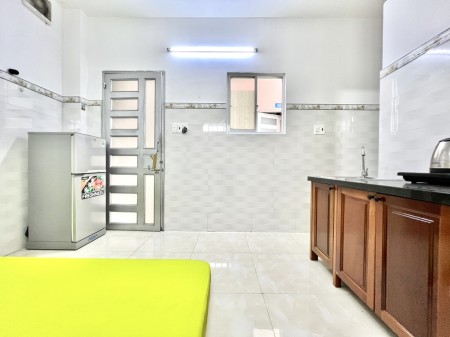 Phòng Xinh Y Hình 23m2 Full Nội Thất 5P Đi ĐH Văn Hiến Giao Âu Cơ Bảo Vệ, Thang Máy, Giờ Giấc Tự Do