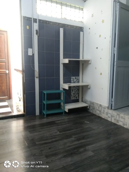 Phòng sạch sẽ , yên tĩnh ngay sát công viên Hoàng Văn Thụ