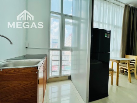 CHDV Full nội thất mới 100% ngay cầu Hoàng Hoa Thám - Cộng Hoà