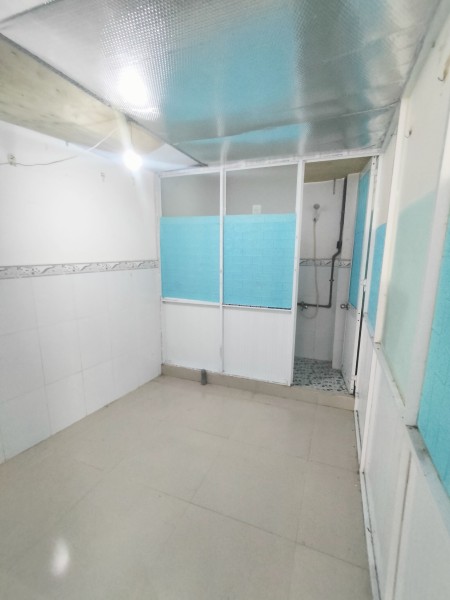 Phòng Nhỏ Tầng Trệt Bao điện nước