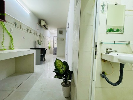 Căn Hộ Cực Rộng 2pn, 1pk, 6tr6 Mặt Tiền Đường Ngô Bệ, P13, Tân Bình