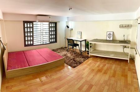 PHÒNG CỬA SỔ ĐỐI DIỆN E-TOWN CỘNG HÒA, FULL NỘI THẤT