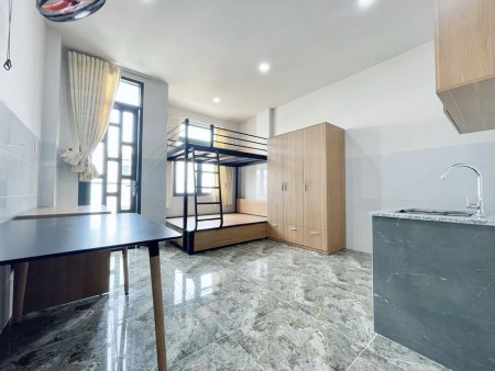 Phòng Xinh Full Nội Thất - Mới Xây - Ban Công - Cửa Sổ Ngay Lê Văn Việt