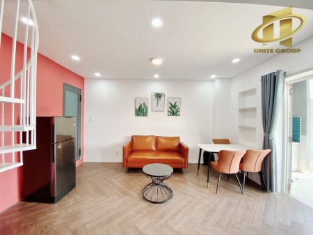 Căn hộ Full nội thất có bancon gần Phú Mỹ Hưng Quận 7