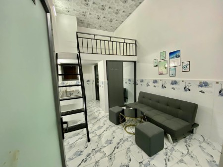 Phòng trọ duplex xịn xò nằm ngay khu ĐH Văn Hiến, khu vực quận Tân Phú.