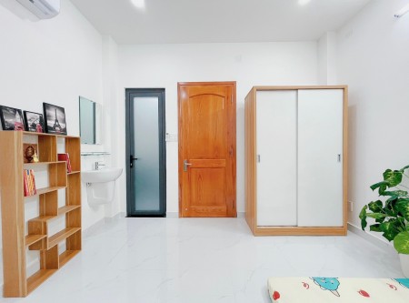 Cho thuê phòng đầy đủ nội thất - Cách ĐH Văn Hiến 500m - Ngay Âu Cơ