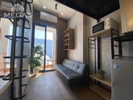 Phòng mới xây, sẵn nội thất, ban công ngay ĐH Công Nghiệp, Phan Văn Trị