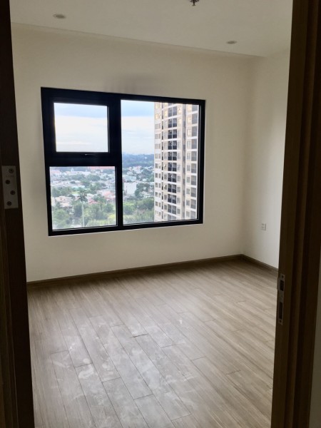 Cho thuê căn 3Pn nhà trống chỉ 8 triệu/ tháng tại Vinhomes Grand Park Quận 9