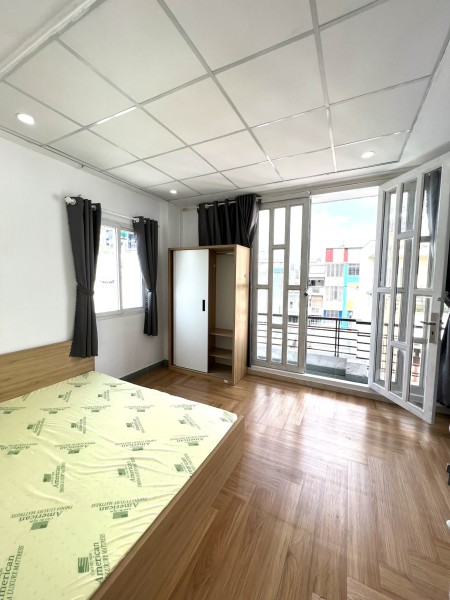 Căn Hộ Dịch Vụ Full Nội Thất Có Cửa Sổ 35m2 Thoáng Bùi Đình Túy, Ngay Trung Tâm