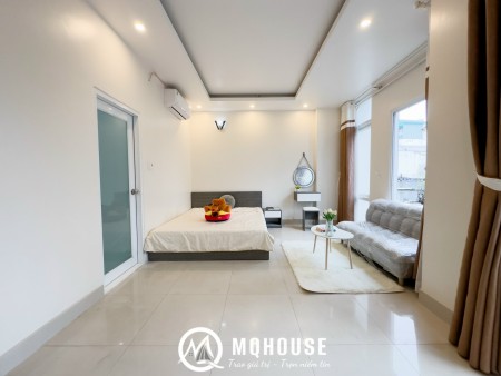 Căn hộ mới setup cao cấp ngay tại trung tâm quận 10