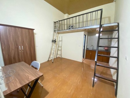 Cho thuê phòng trọ Thạch Thất DT 22m2, gần trường FPT, đủ nội thất, giá 1,8 triệu/tháng