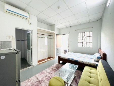 Căn hộ 30m2, nội thất mới, view ban công siêu đẹp ở trung tâm Xô Viết Nghệ Tĩnh, Q Bình Thạnh