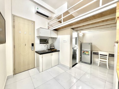 Duplex đẹp, sang trọng có cửa sổ ngay cầu Trường Sa, Lê Văn Sỹ, quận 3