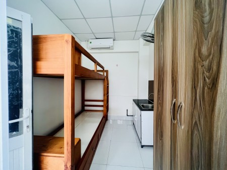 Phòng full nội thất. Gần ĐH Văn Lang cs3