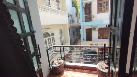 Đi đến slide 4