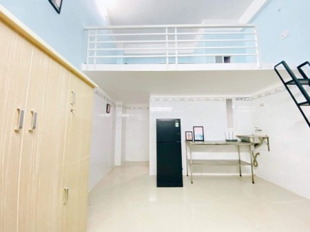 Phòng trọ gác cao 1m8, đầy đủ tiện nghi ngay Etown