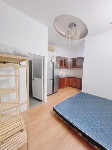 Phòng full nội thất trước chợ Hồ Thị Kỷ