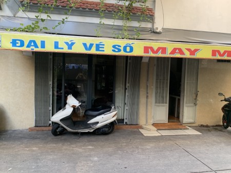 Cho thuê mặt bằng bán ăn sáng hoặc cơm trưa tại Lê Quốc Hưng, Q4