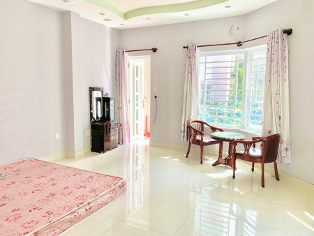 Phòng trống cho thuê Dt 43m2 Quận4