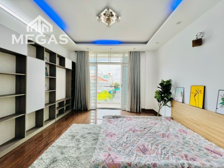 ️Trống Phòng Ban Công View Đẹp Ngay Đh Văn Hiến, giáp Quận10, Quận 11 Giá Rẻ