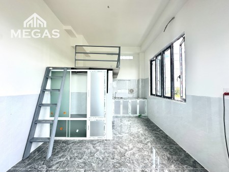 Căn Hộ Ban Công, Full Nội Thất, Ngay Tô Ký - CVPM Quang Trung