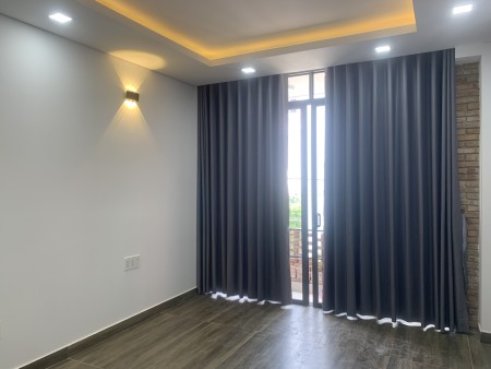 PHÒNG CHO THUÊ 30M² CÓ BAN CÔNG – ĐƯỜNG 20 SAU TRUNG TÂM THƯƠNG MẠI GIGAMALL THỦ ĐỨC