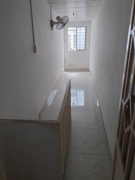 Cho thuê phòng trọ. Lầu suốt nhà nhỏ - Nguyễn Đình Chiểu, quận 3