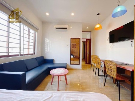 Căn hộ 1PN sofa Full nội thất cửa sổ to đón nắng ở Trần Xuân Soạn Q7 gần LotteMart UFM TDTU niie NTT
