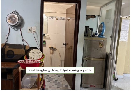 2tr7 Lối đi, WC và để xe đều riêng, 18m vuông, Điện 2k5/số có máy lạnh