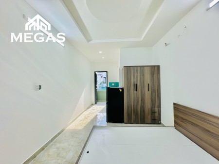 Căn hộ cao cấp Full nội thất, ban công cửa sổ thoáng mát, phòng rộng rãi 30m2