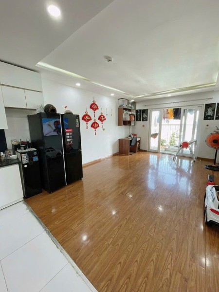 SaiGon Pearl - Nguyễn Hữu Cảnh, Nằm ngay khu căn hộ cao cấp, toà nhà Opal, thuộc Sai Gon Pearl