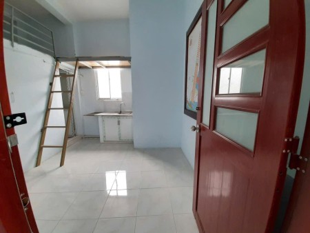 Phòng trọ cho thuê có gác máy lạnh để xe miễn phí