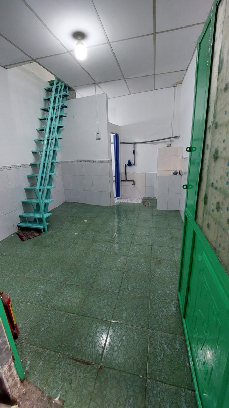 Phòng trọ dạng 1 trệt + 1 lầu 24m2 (có ban công)
