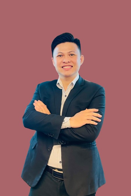 VINH NGUYỄN