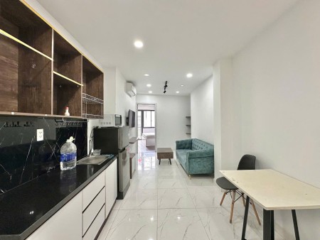 Cho Thuê Đúng Giá, Căn Hộ 1 Phòng Ngủ, Tách Bếp, Bancol, Thang Máy - Ngay Khu Phan Xích Long