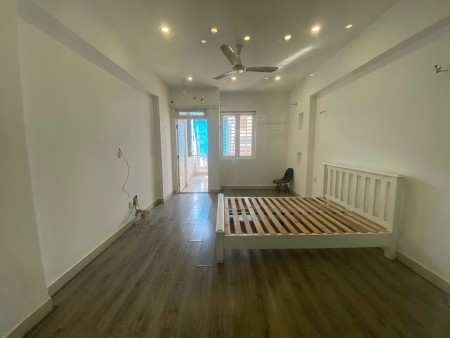 Cho Thuê Phòng Studio Có BALCON Gần ĐH Văn Hiến, Quận Tân Phú