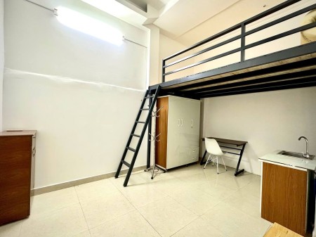 Trống phòng full nội thất Đào Duy Anh Phú Nhuận ( dọn ngay đầu t4 giảm ngay 1tr từ 5tr5 còn 4tr5)