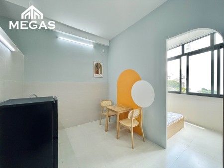 CHO THUÊ CĂN HỘ 1 PHÒNG NGỦ TÁCH BẾP VÀ CÓ CỬA SỔ RỘNG THOÁNG