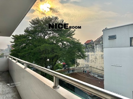 Đi đến slide 8
