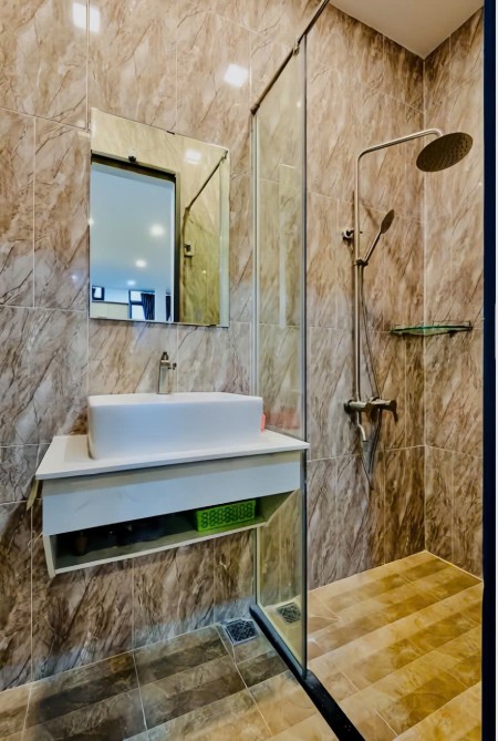 CĂN HỘ Studio full nội thất , tách bếp phù hợp 2-3 người ở