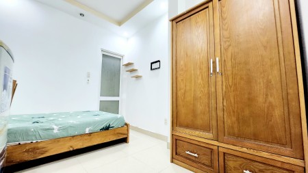 Giảm giá 50% tháng đầu tiên ! Phòng full nội thất y như hình, giá SV, ngay Hàng Xanh, P.17 !!!!!!!!