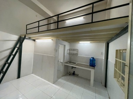 phòng có gác, không chung chủ, giờ giấc tự do, có camera an ninh, chỗ để xe an toàn
